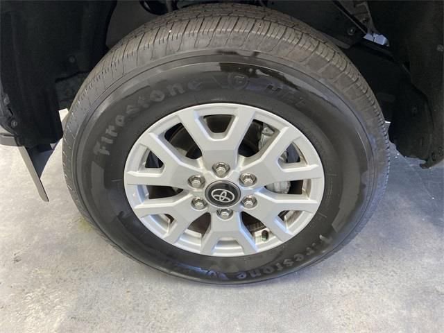 Certified 2024 Toyota Tacoma SR5 image 19