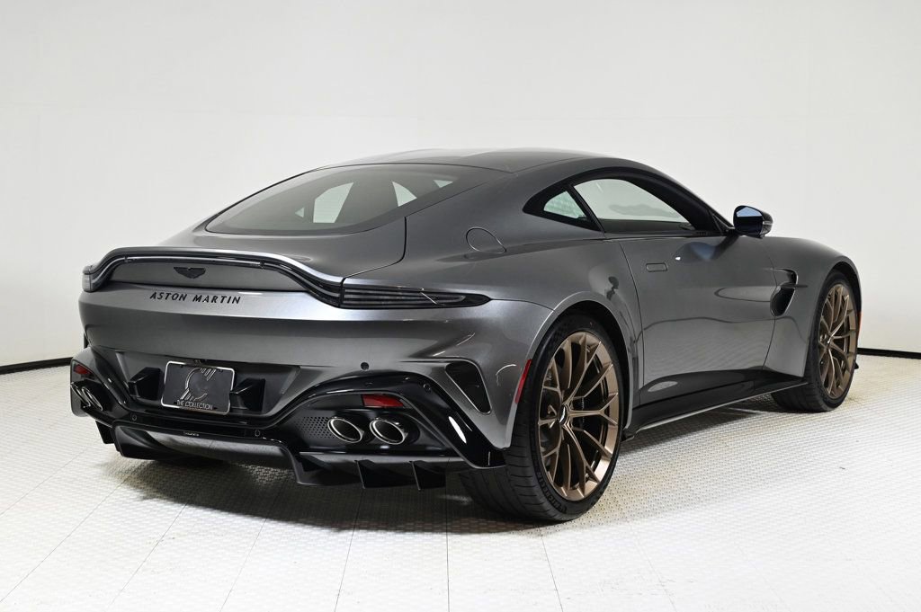 Used 2026 Aston Martin V8 Vantage Coupe image 13