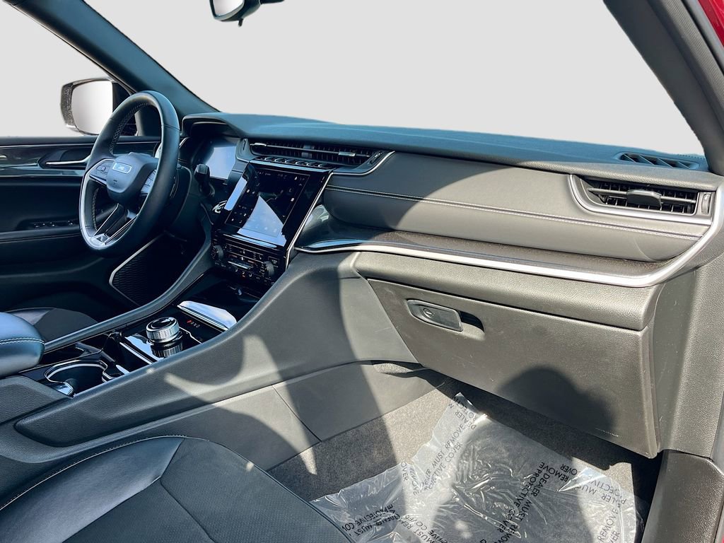 Used 2022 Jeep Grand Cherokee Altitude image 27