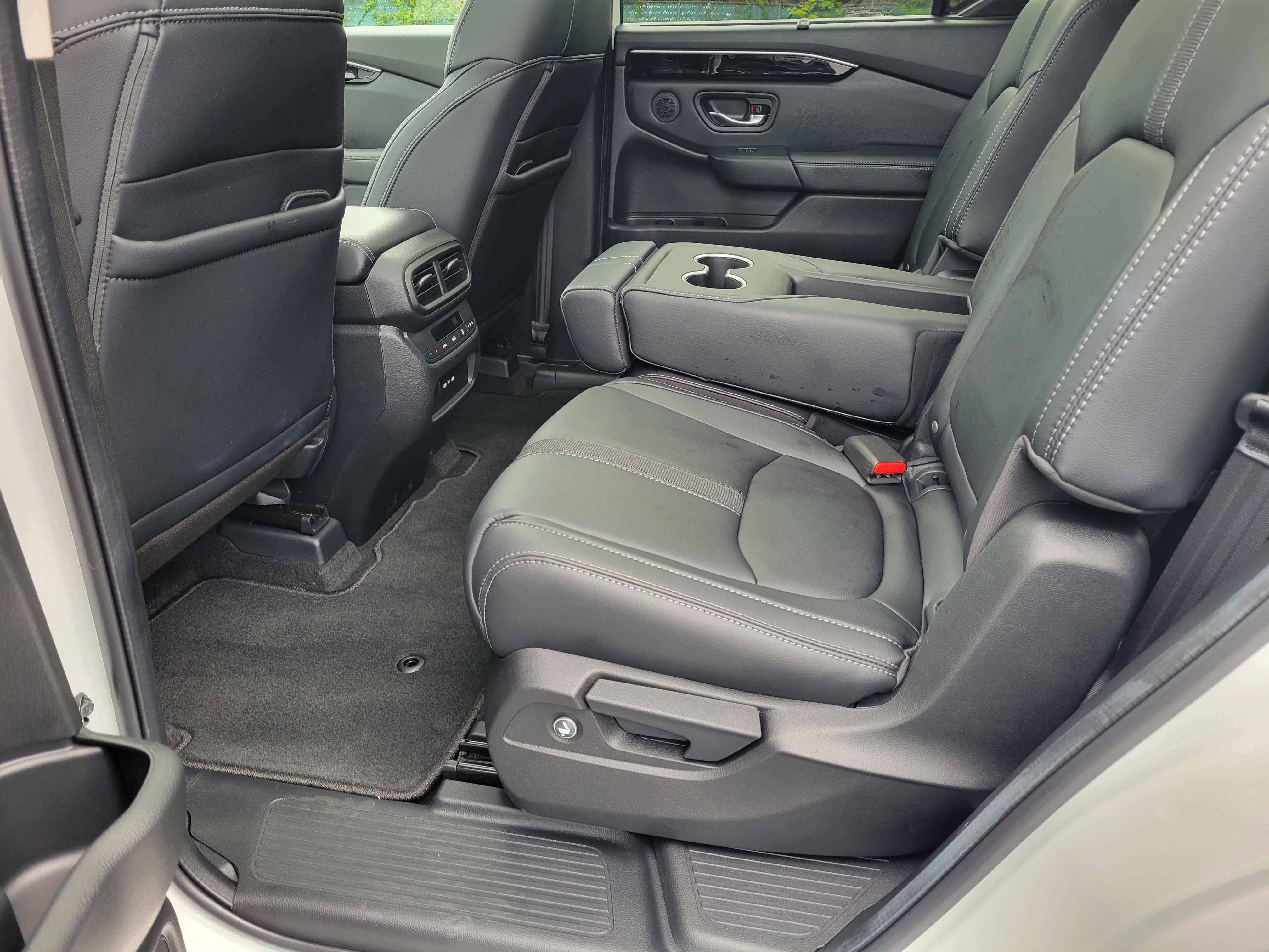 Used 2024 Honda Pilot Touring image 39