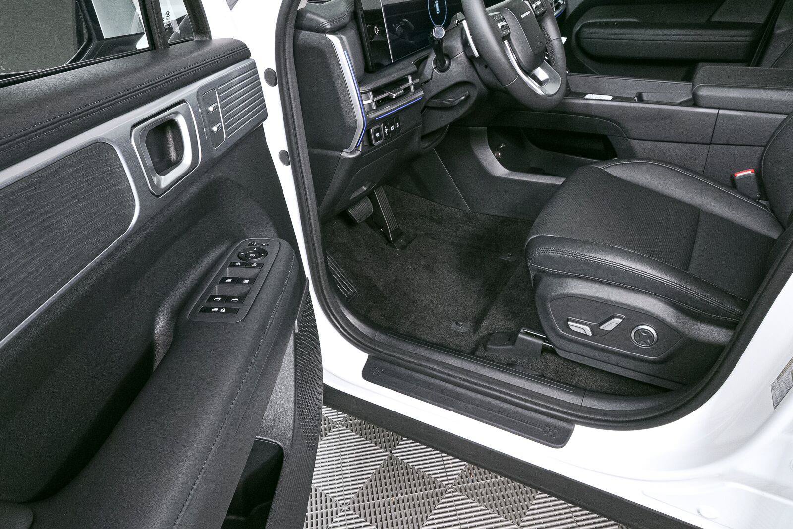 New 2026 Hyundai Santa Fe Limited AWD/4WD image 8