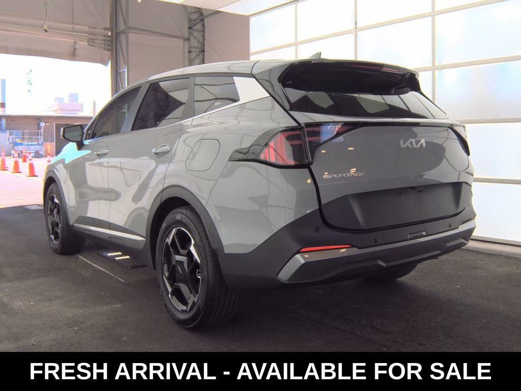 Used 2026 Kia Sportage EX image 4