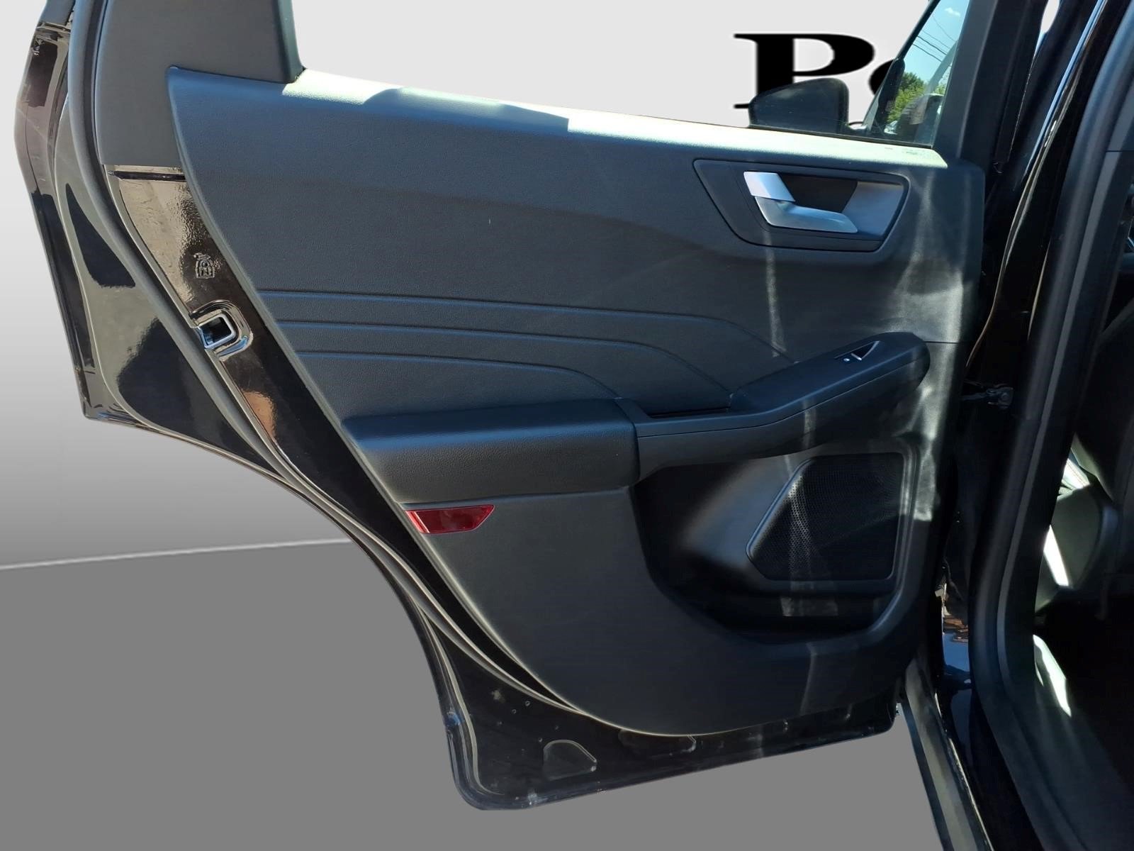 Used 2025 Ford Escape ST-Line AWD/4WD image 24
