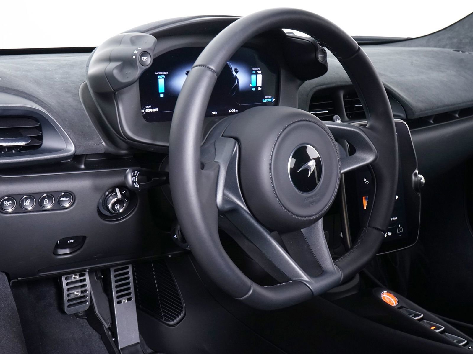 New 2026 McLaren Artura image 5