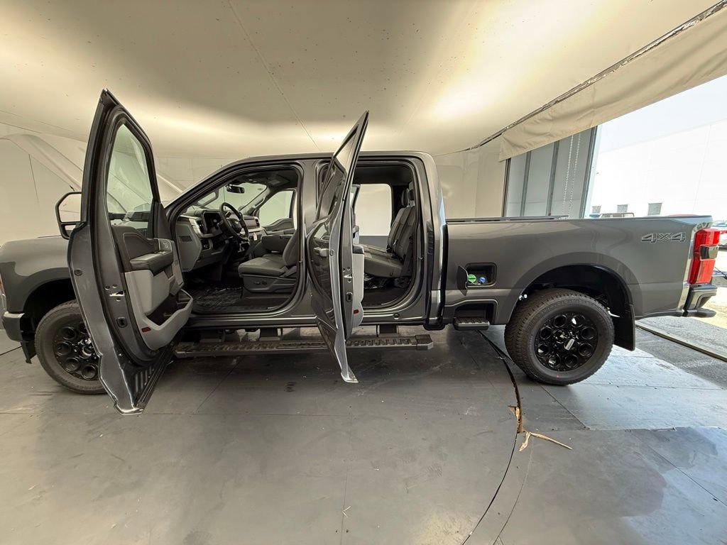 New 2026 Ford F250 XLT AWD/4WD image 17