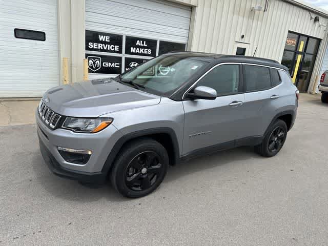 Used 2018 Jeep Compass Latitude w/ Popular Equipment Group AWD/4WD image 15