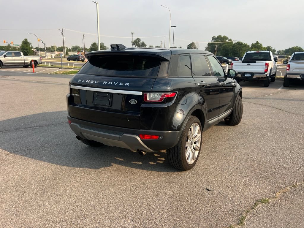 Used 2017 Land Rover Range Rover Evoque HSE AWD/4WD image 6