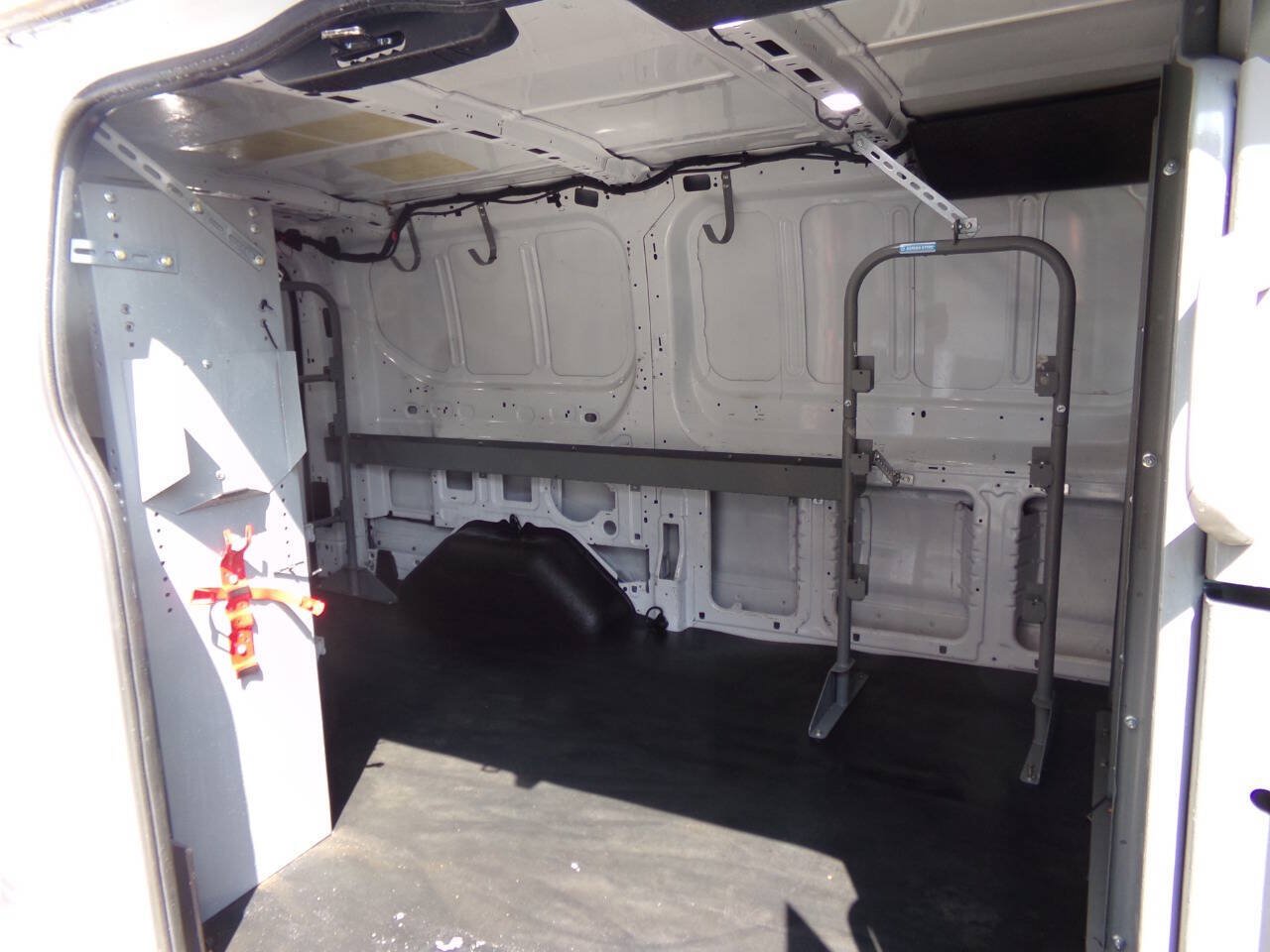 Used 2018 Ford Transit 150 130 Low Roof RWD image 13