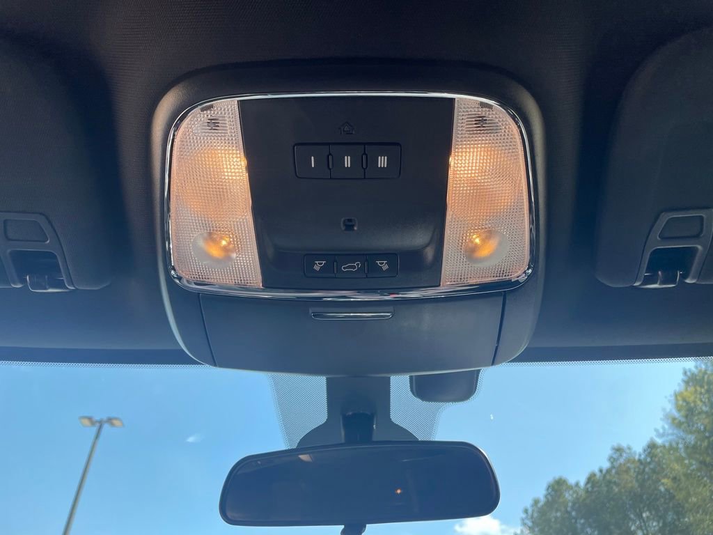 Used 2021 Jeep Grand Cherokee Laredo X image 19