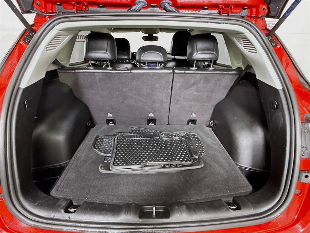 Used 2020 Jeep Compass Latitude w/ Popular Equipment Group image 29