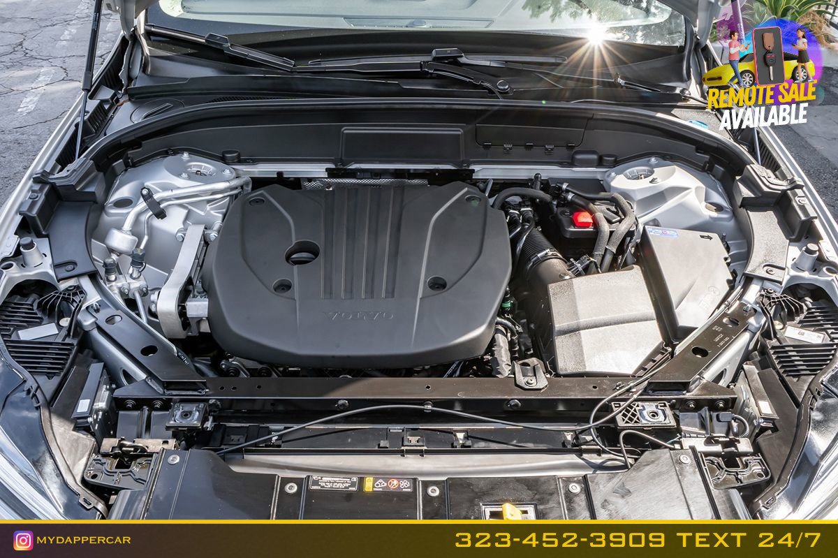 Used 2023 Volvo XC60 B5 Plus AWD/4WD image 11