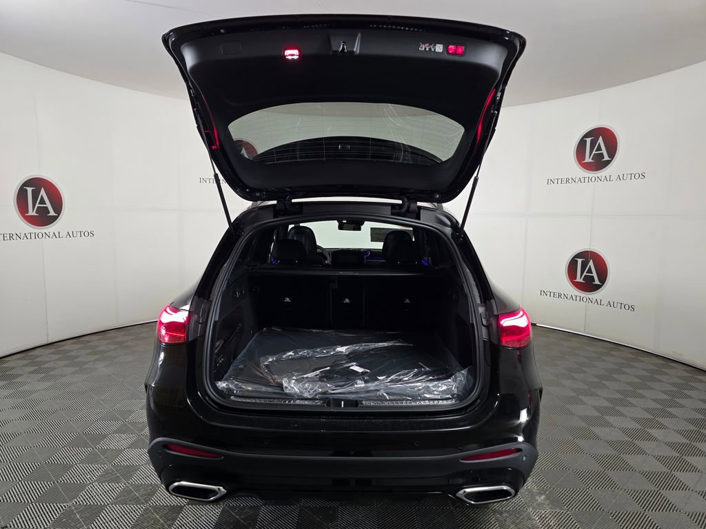 New 2026 Mercedes-Benz GLC 300 4MATIC image 9