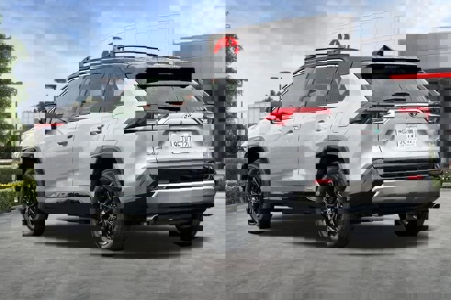 Used 2023 Toyota RAV4 XSE image 6