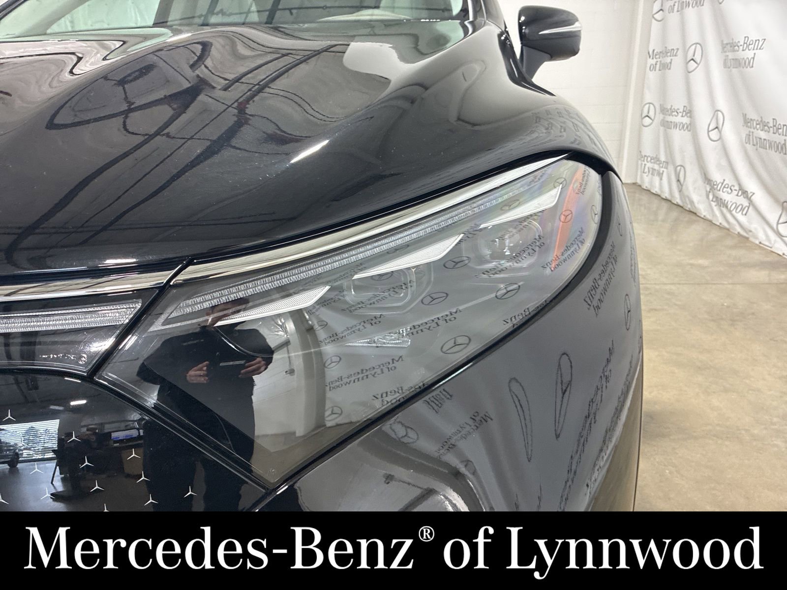 Used 2023 Mercedes-Benz EQS 580 4MATIC SUV image 6