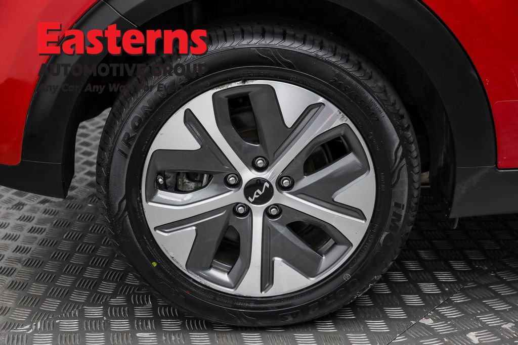 Used 2022 Kia Niro EX w/ Cold Weather Package image 28