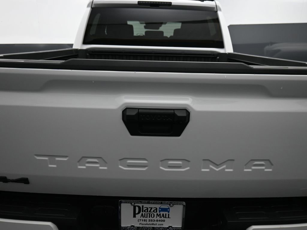 New 2024 Toyota Tacoma TRD Off-Road image 22
