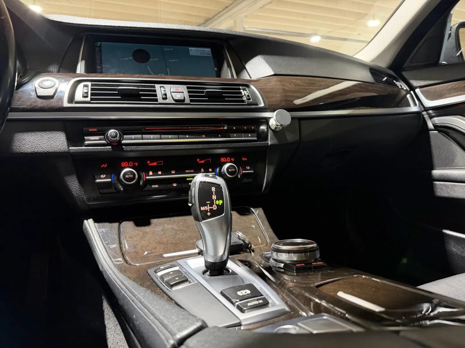 Used 2015 BMW 528i Sedan RWD image 14
