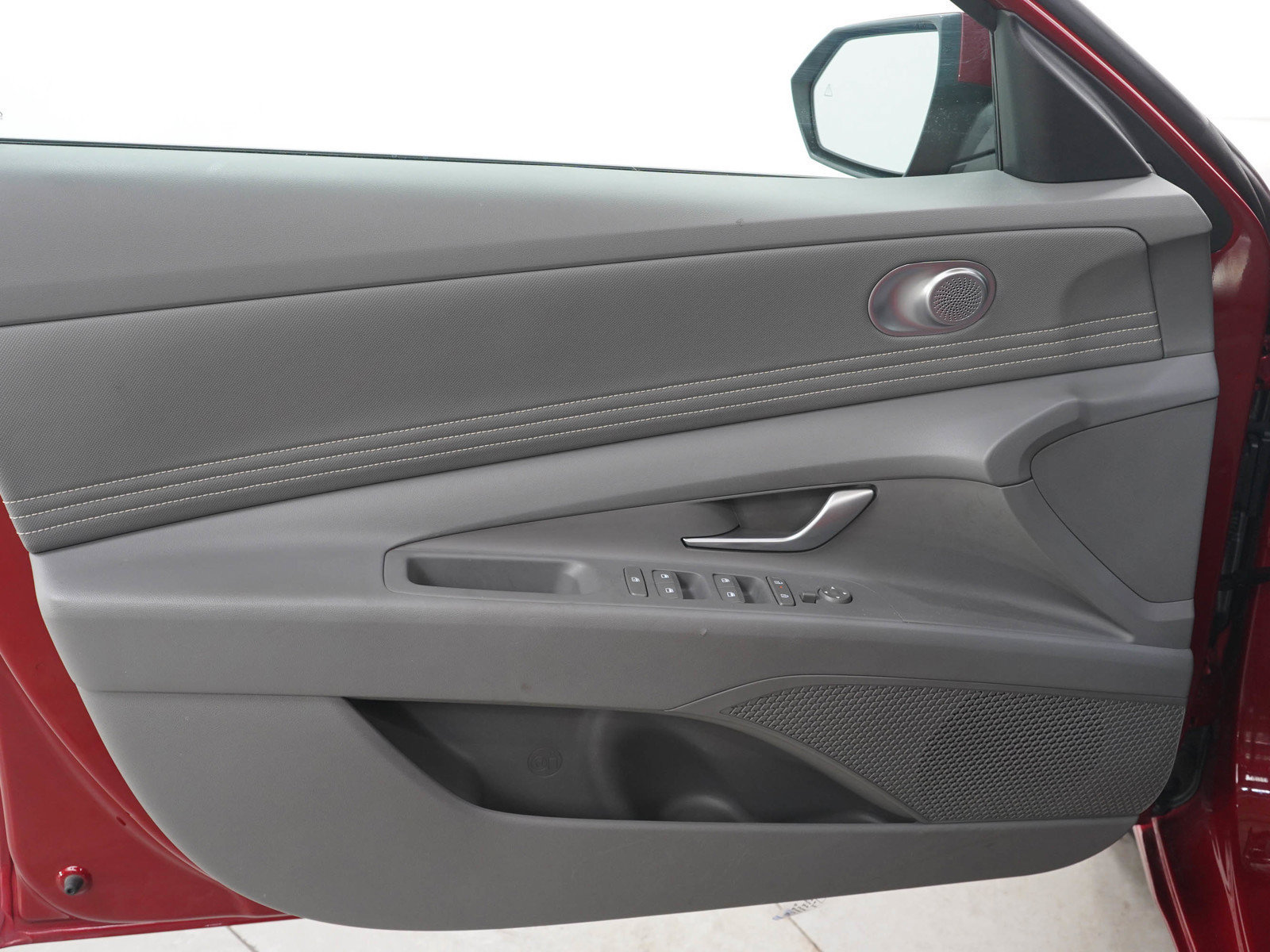 Used 2025 Hyundai Elantra SEL FWD image 19