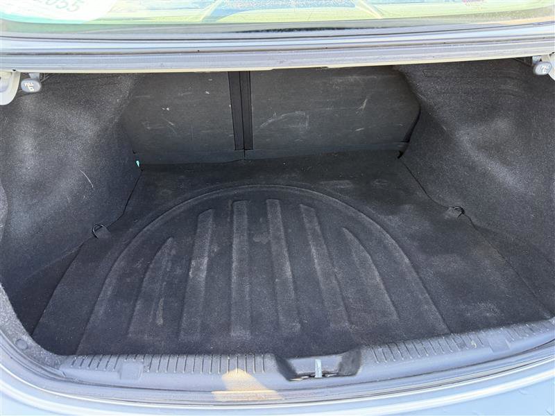 Used 2013 Hyundai Elantra Limited w/ Technology Pkg image 13