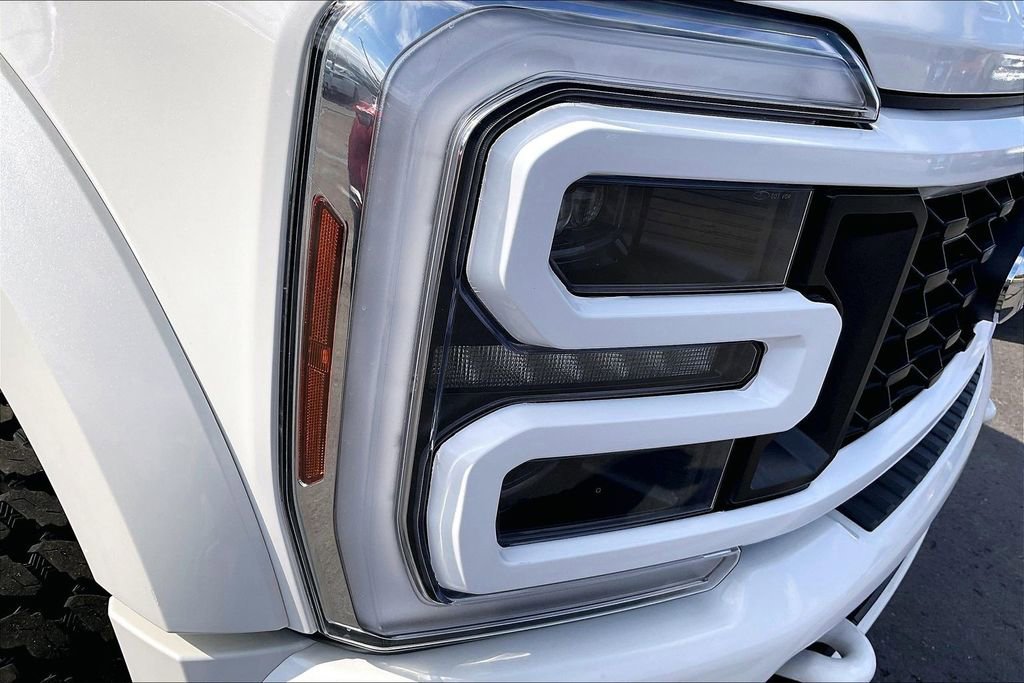Used 2024 Ford F450 Limited image 34