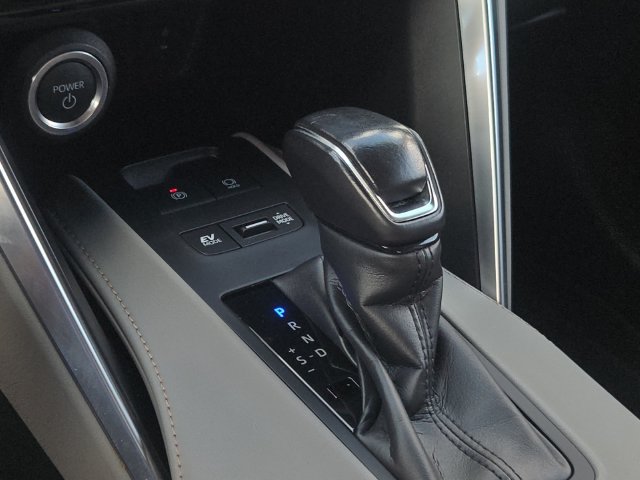 Certified 2024 Toyota Venza LE AWD/4WD image 23