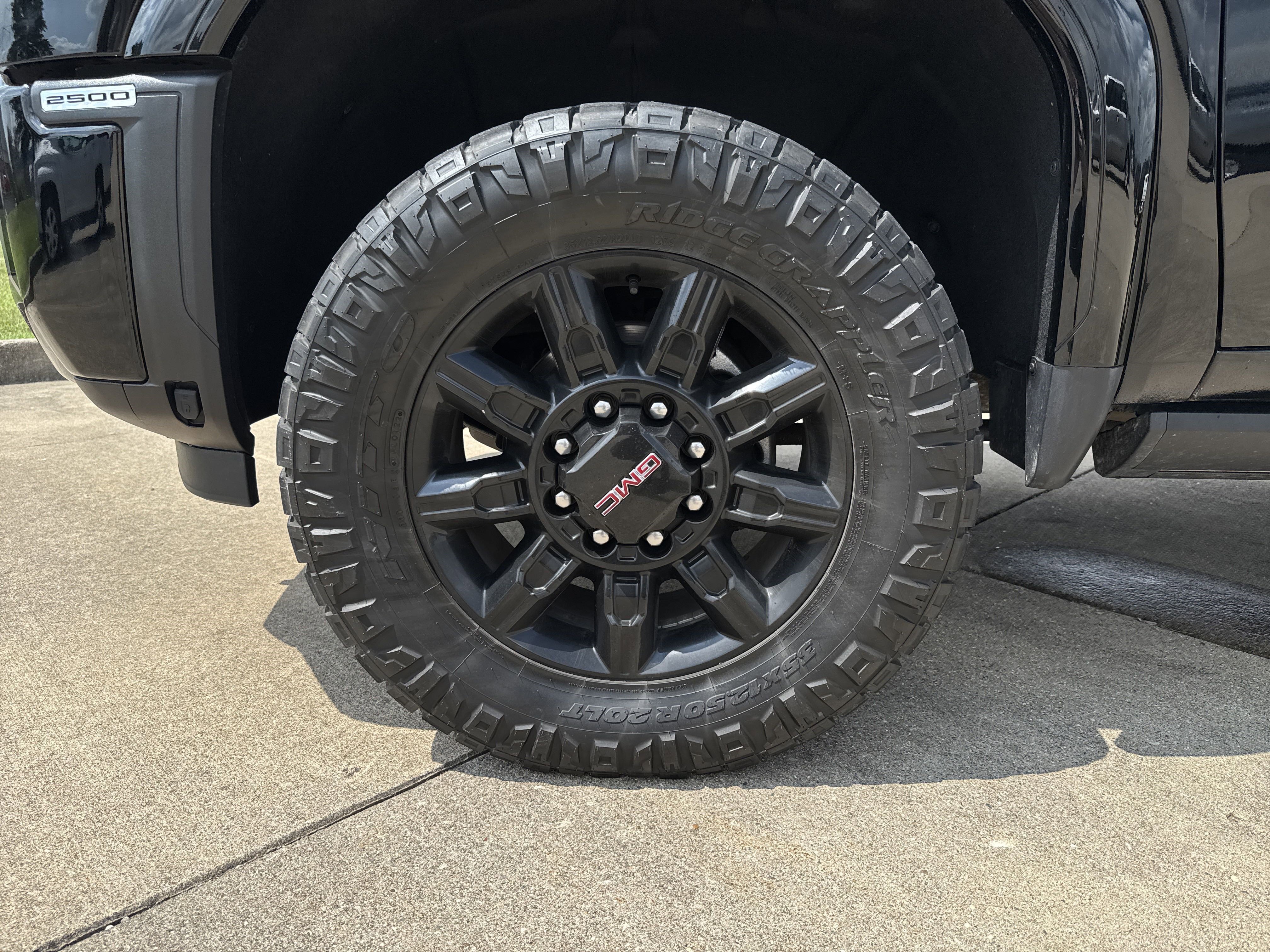 Used 2024 GMC Sierra 2500 AT4 w/ AT4 Premium Plus Package image 25