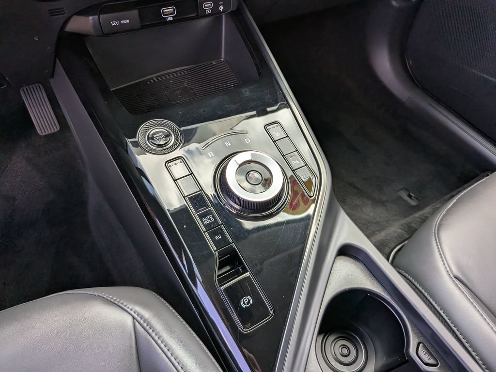 Certified 2023 Kia Niro EX FWD image 26