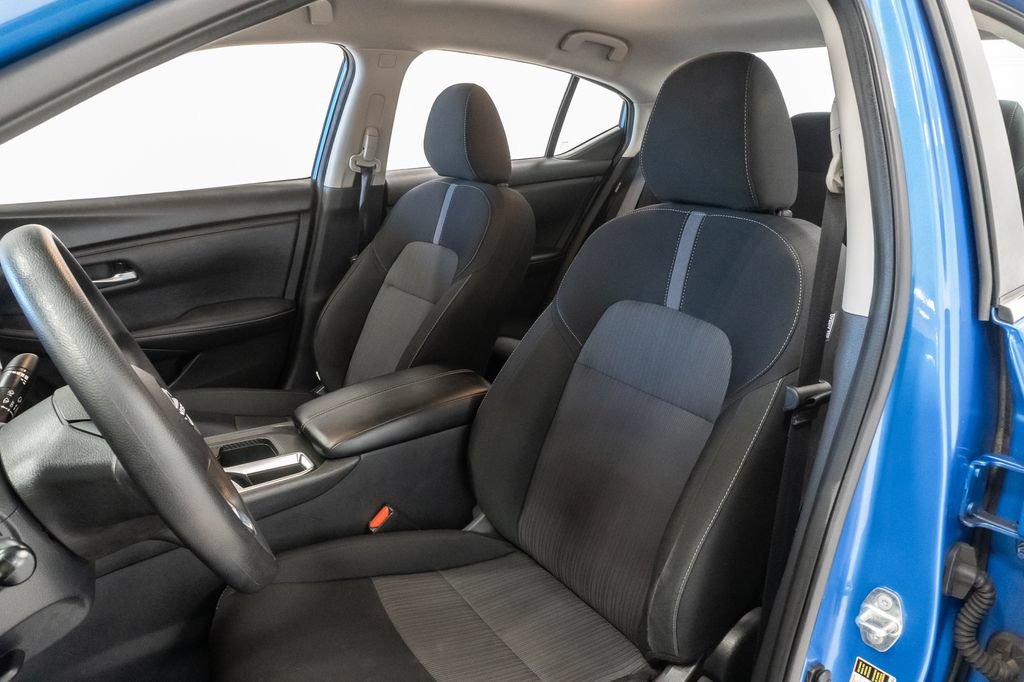 Used 2025 Nissan Sentra SV FWD image 8