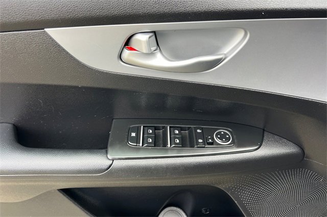 Used 2023 Kia Forte LXS image 14