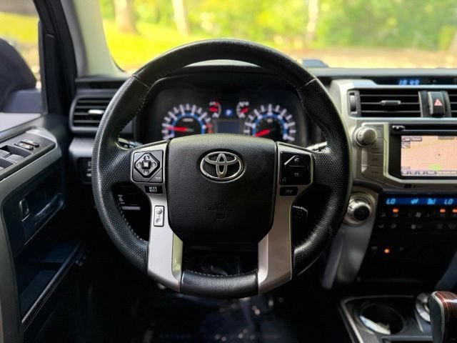 Used 2016 Toyota 4Runner Limited AWD/4WD image 22