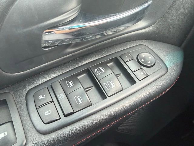 Used 2016 Dodge Grand Caravan R/T FWD image 22