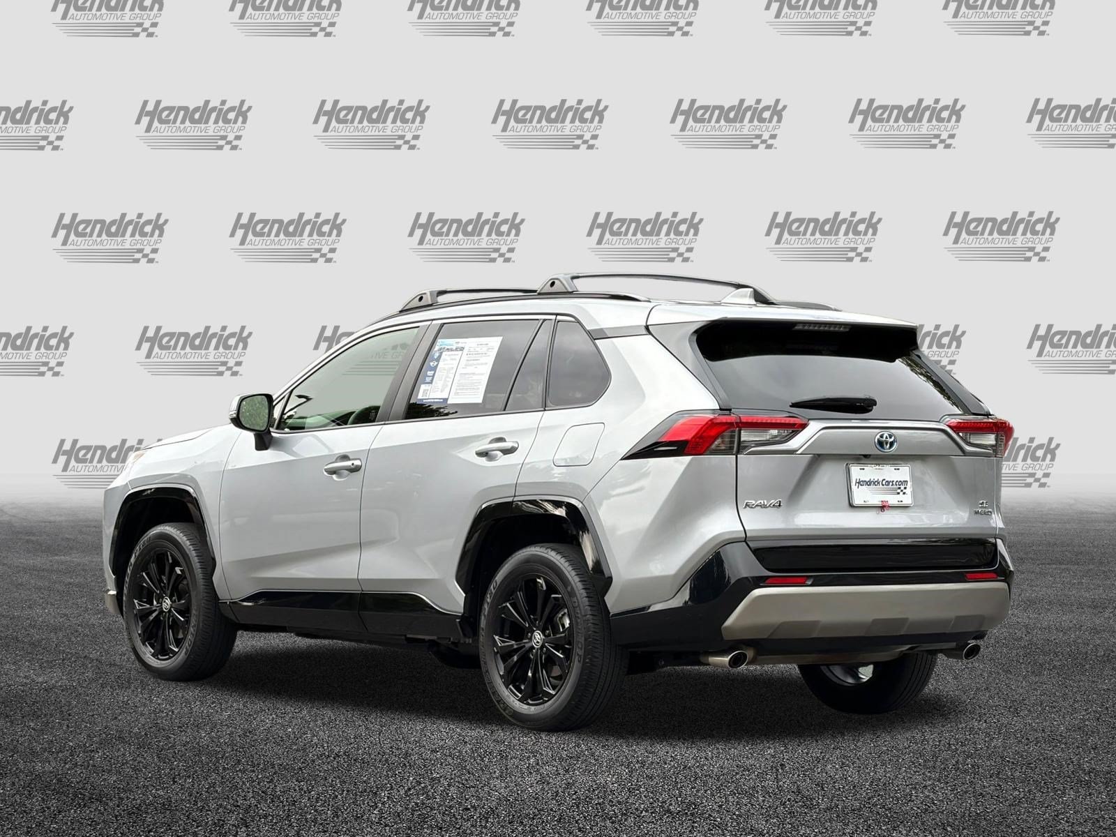 Used 2023 Toyota RAV4 SE w/ Convenience Package AWD/4WD image 7