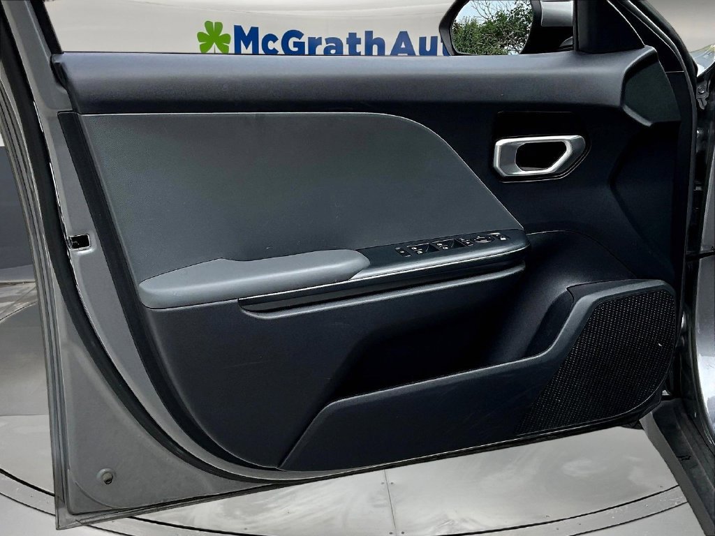 Used 2025 Kia K4 FWD image 21