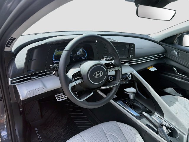 New 2026 Hyundai Elantra SEL Sport FWD image 9