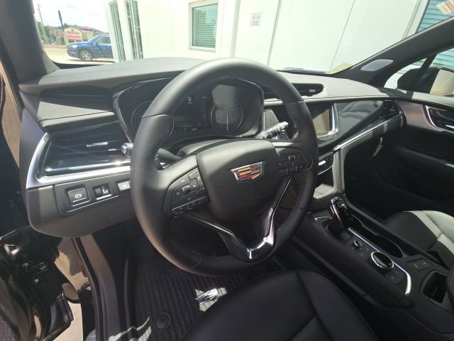New 2025 Cadillac XT6 Sport w/ LPO, Onyx Lite Package AWD/4WD image 12