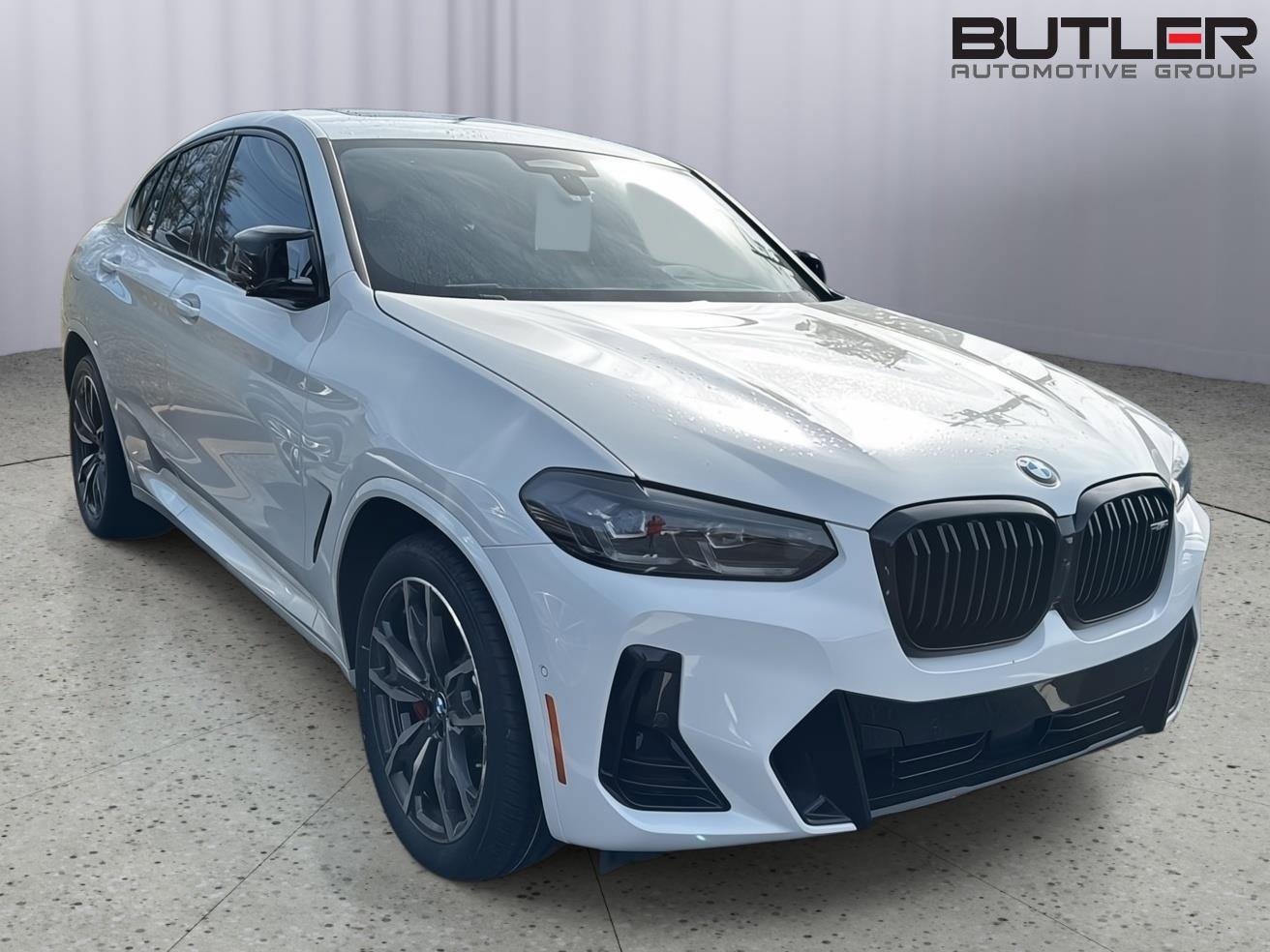 Certified 2024 BMW X4 M40i image 4