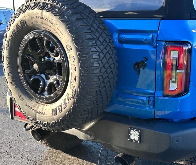 Used 2023 Ford Bronco Wildtrak image 11