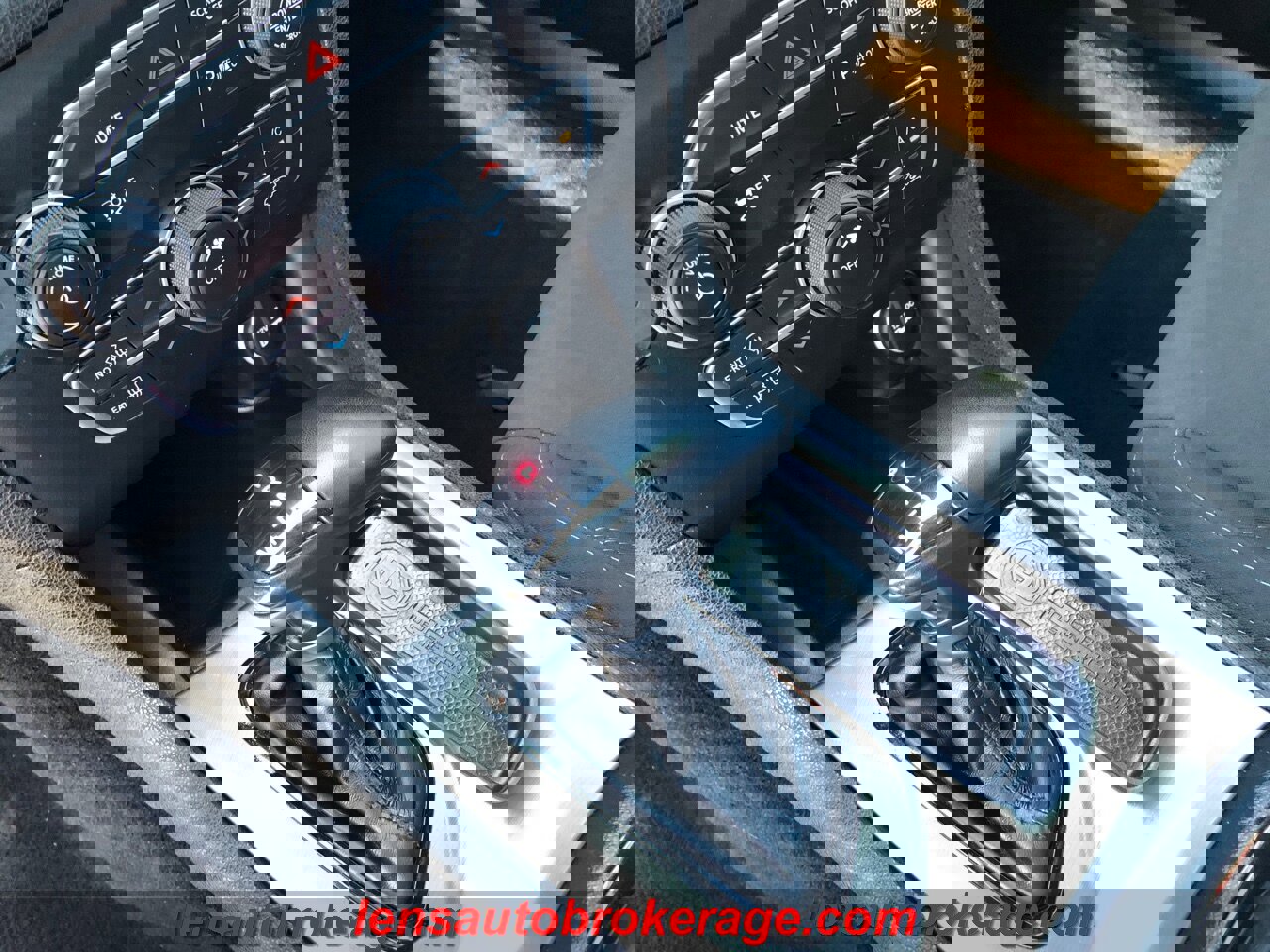 Used 2020 Dodge Charger SXT w/ Blacktop Package image 15