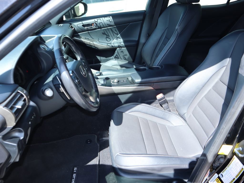 Used 2016 Lexus IS 350 w/ F Sport Package RWD image 9