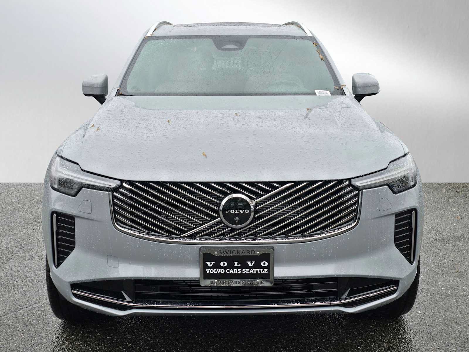 New 2026 Volvo XC90 B6 Plus w/ Protection Package Premier AWD/4WD image 8