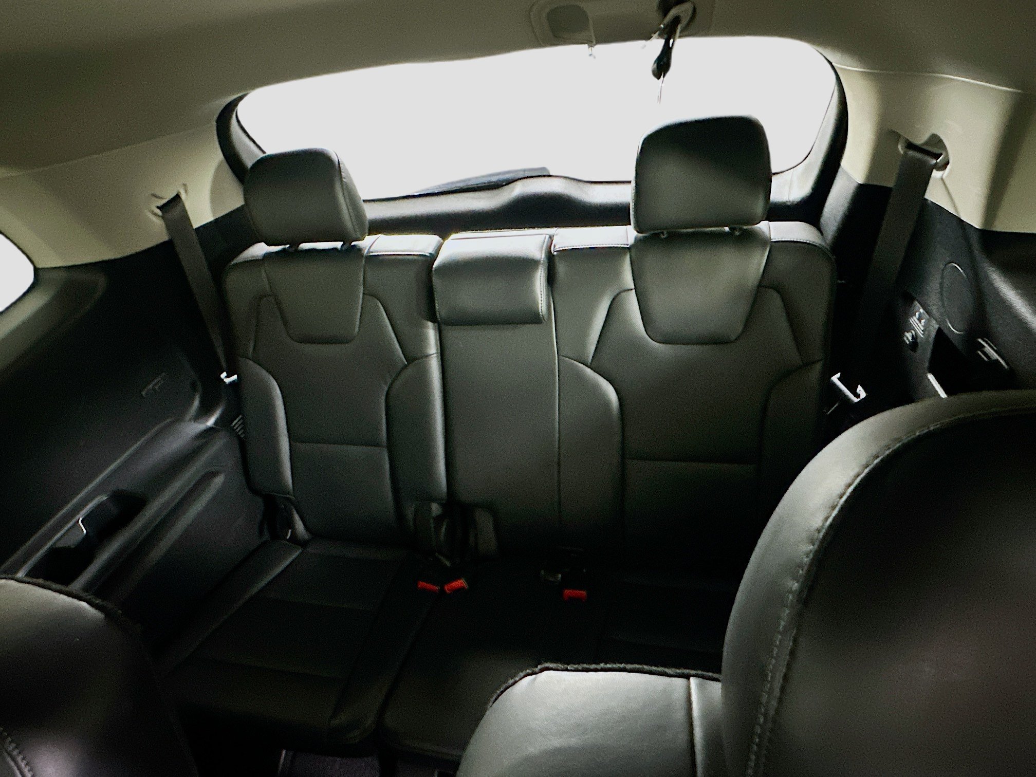 Used 2025 Kia Telluride S FWD image 28