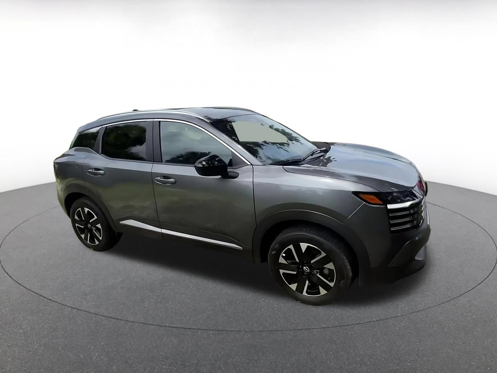 Used 2026 Nissan Kicks SV w/ Cold Weather Package AWD/4WD image 2