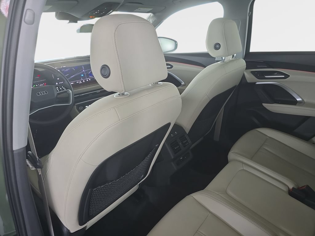 Certified 2025 Audi Q5 Premium w/ Premium Plus AWD/4WD image 9