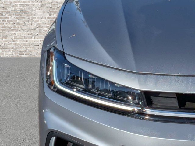 Certified 2025 Volkswagen Jetta SEL FWD image 10