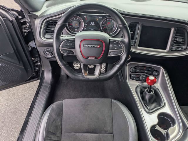 Used 2022 Dodge Challenger R/T Scat Pack w/ Dynamics Package image 15