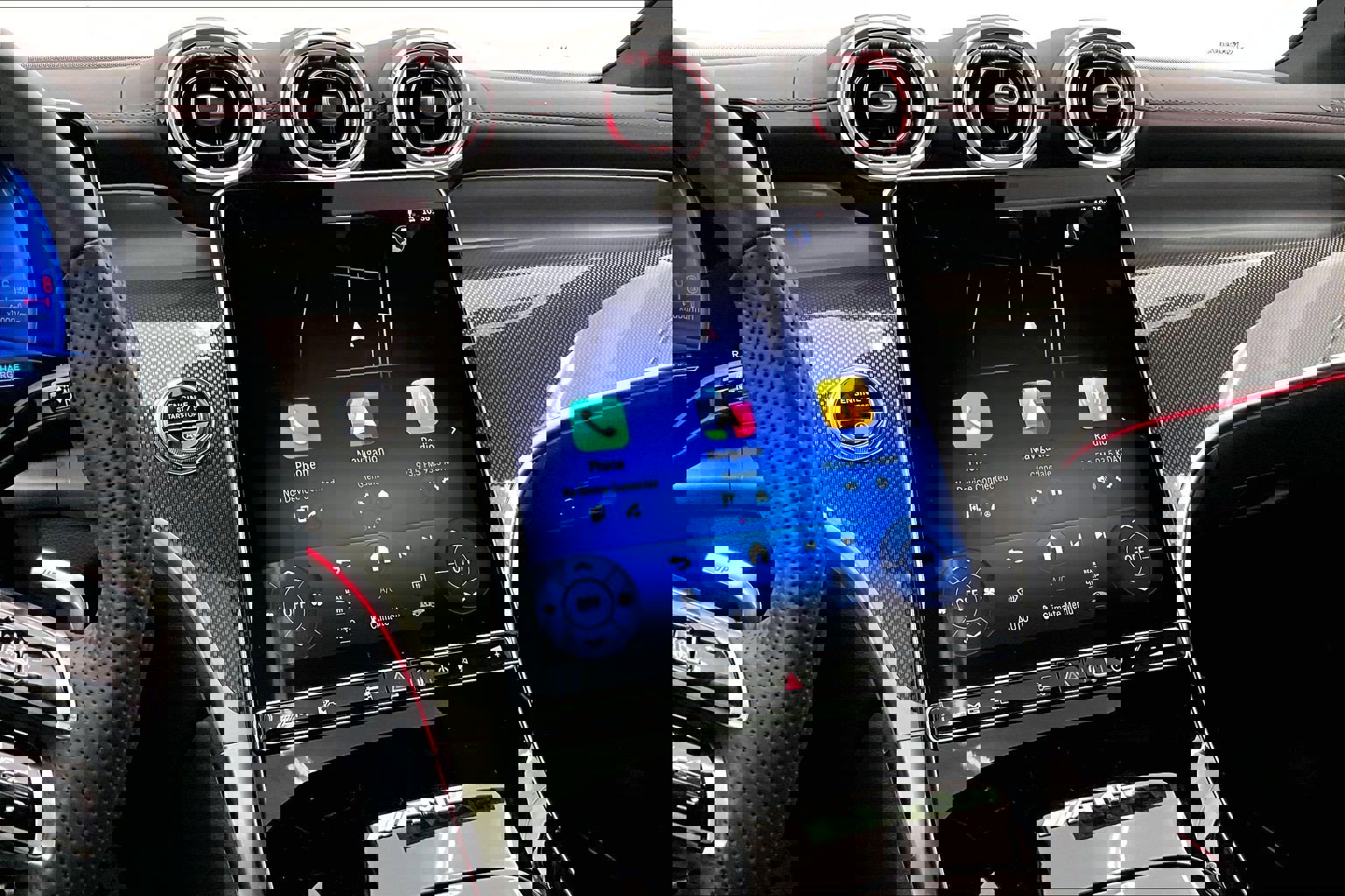 Used 2026 Mercedes-Benz GLC 43 AMG 4MATIC image 5