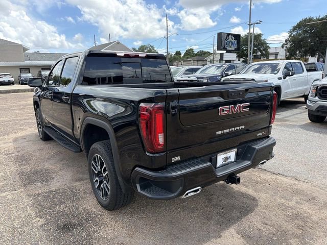 Used 2025 GMC Sierra 1500 AT4 w/ AT4 Premium Package AWD/4WD image 9