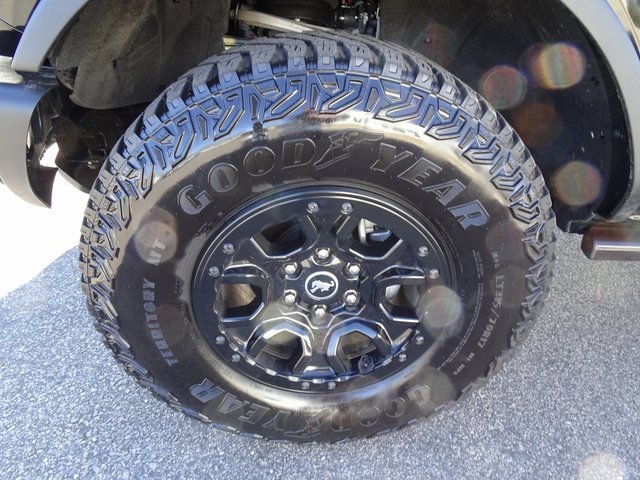 Used 2023 Ford Bronco Wildtrak image 36