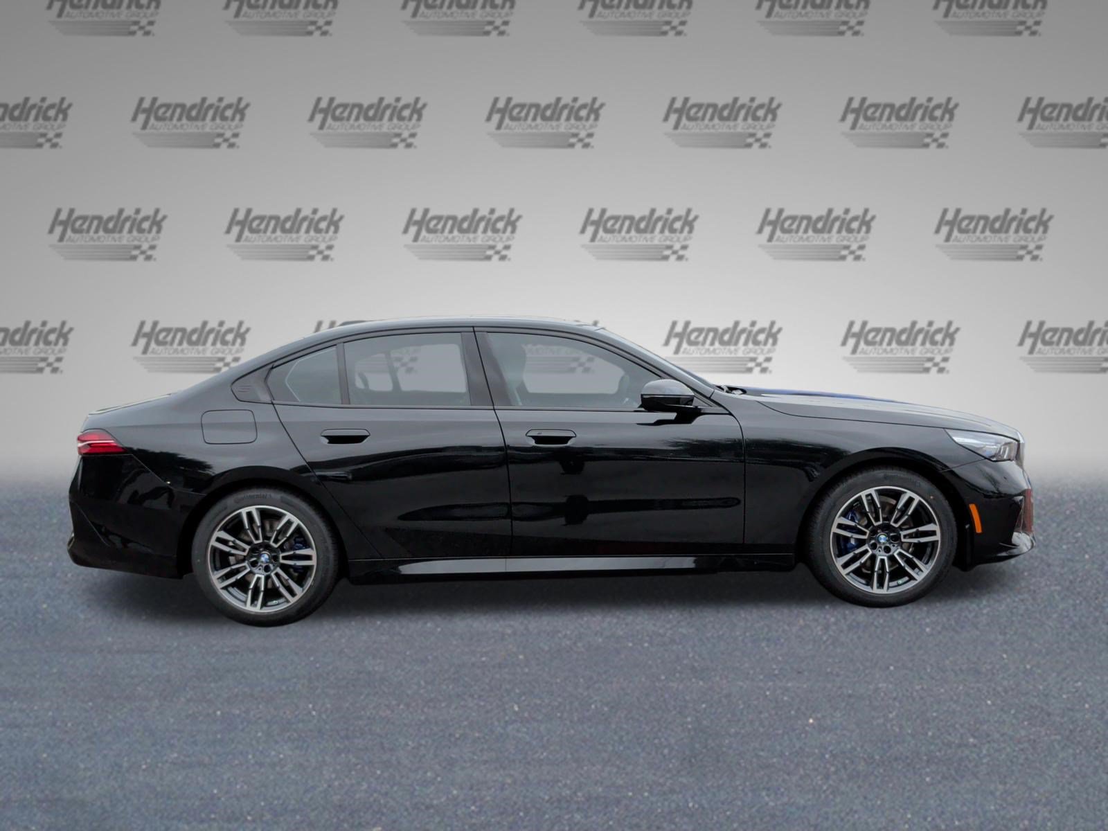 Used 2026 BMW 530i xDrive w/ M Sport Package AWD/4WD image 6