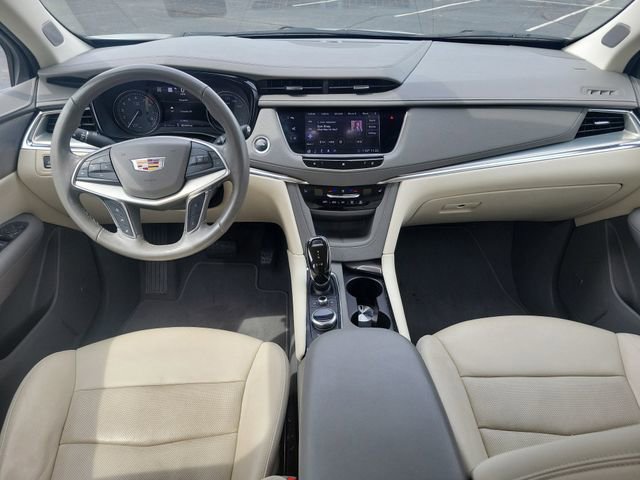 Used 2020 Cadillac XT5 Premium Luxury AWD/4WD image 8